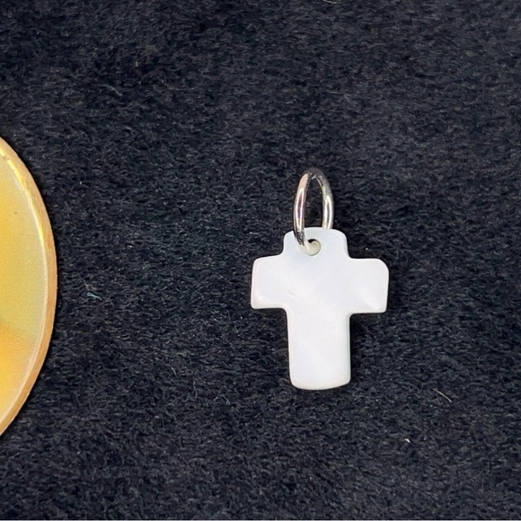 VINTAGE JESUS MEDAL SACRED HEART SET CROSS RELIGIOUS  FAITH CHRISTIANITY - Picture 3 of 10